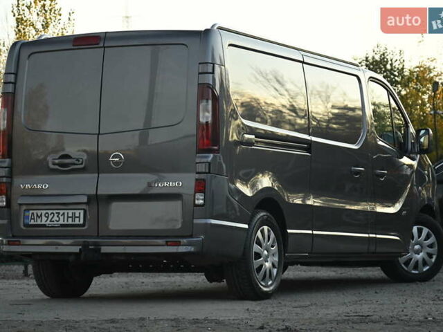 Серый Опель Виваро, объемом двигателя 1.6 л и пробегом 274 тыс. км за 11300 $, фото 14 на Automoto.ua