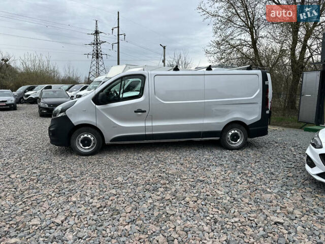 Сірий Опель Віваро, об'ємом двигуна 1.6 л та пробігом 202 тис. км за 13390 $, фото 6 на Automoto.ua