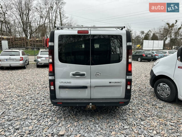 Сірий Опель Віваро, об'ємом двигуна 1.6 л та пробігом 202 тис. км за 13390 $, фото 9 на Automoto.ua