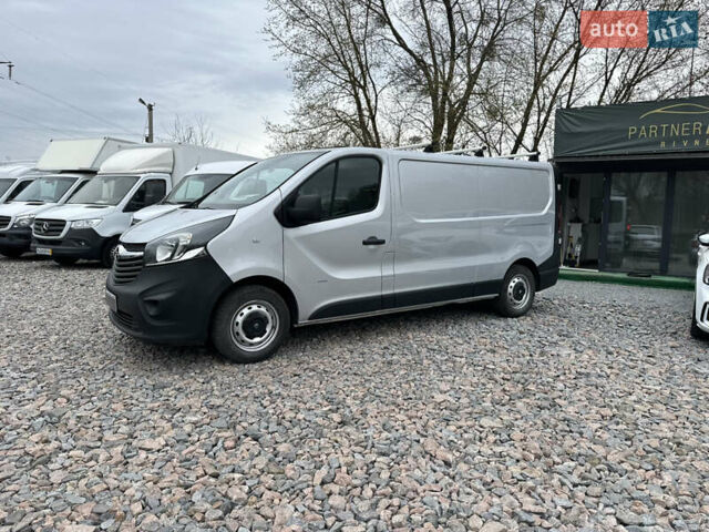 Сірий Опель Віваро, об'ємом двигуна 1.6 л та пробігом 202 тис. км за 13390 $, фото 4 на Automoto.ua