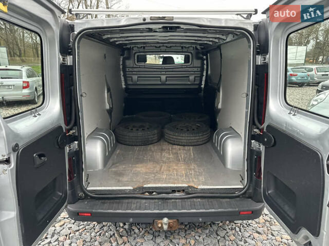 Сірий Опель Віваро, об'ємом двигуна 1.6 л та пробігом 202 тис. км за 13390 $, фото 26 на Automoto.ua