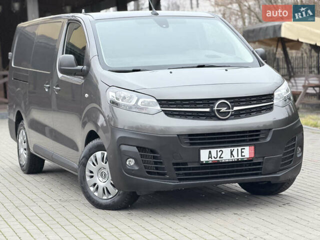 Серый Опель Виваро, объемом двигателя 2 л и пробегом 106 тыс. км за 21900 $, фото 12 на Automoto.ua