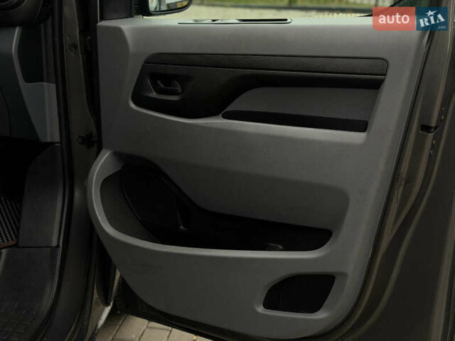 Серый Опель Виваро, объемом двигателя 2 л и пробегом 106 тыс. км за 21900 $, фото 66 на Automoto.ua