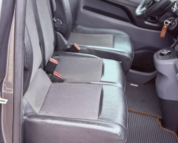 Серый Опель Виваро, объемом двигателя 2 л и пробегом 106 тыс. км за 21900 $, фото 35 на Automoto.ua