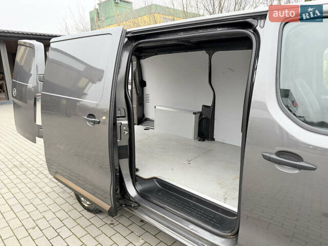 Серый Опель Виваро, объемом двигателя 2 л и пробегом 106 тыс. км за 21900 $, фото 22 на Automoto.ua