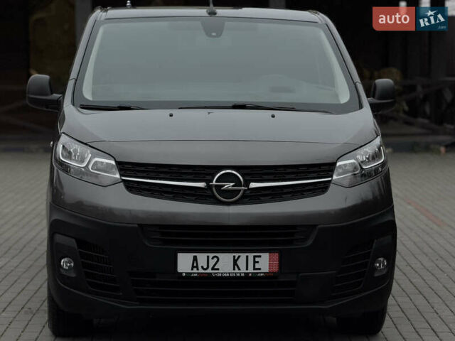 Серый Опель Виваро, объемом двигателя 2 л и пробегом 106 тыс. км за 21900 $, фото 76 на Automoto.ua