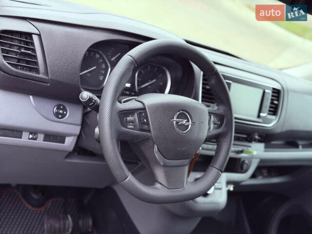 Серый Опель Виваро, объемом двигателя 2 л и пробегом 106 тыс. км за 21900 $, фото 28 на Automoto.ua