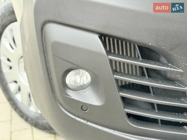 Серый Опель Виваро, объемом двигателя 2 л и пробегом 106 тыс. км за 21900 $, фото 17 на Automoto.ua