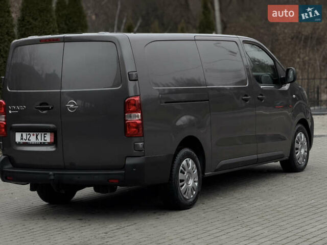 Серый Опель Виваро, объемом двигателя 2 л и пробегом 106 тыс. км за 21900 $, фото 75 на Automoto.ua