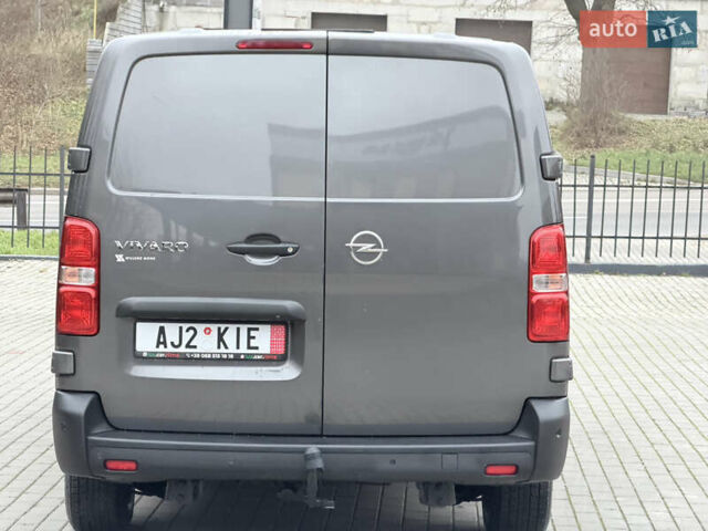 Серый Опель Виваро, объемом двигателя 2 л и пробегом 106 тыс. км за 21900 $, фото 20 на Automoto.ua