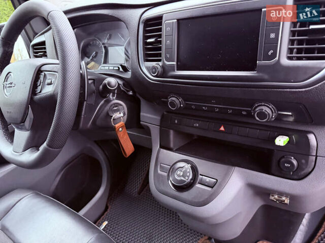 Серый Опель Виваро, объемом двигателя 2 л и пробегом 106 тыс. км за 21900 $, фото 39 на Automoto.ua