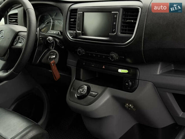 Серый Опель Виваро, объемом двигателя 2 л и пробегом 106 тыс. км за 21900 $, фото 63 на Automoto.ua