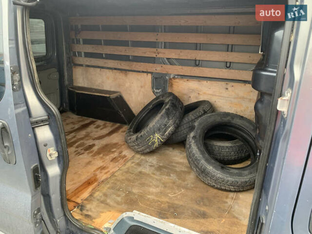 Серый Опель Виваро, объемом двигателя 2 л и пробегом 238 тыс. км за 9100 $, фото 9 на Automoto.ua