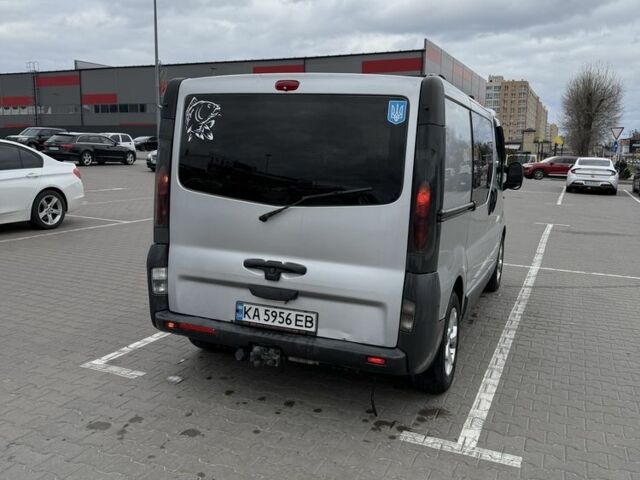 Серый Опель Виваро, объемом двигателя 1.9 л и пробегом 420 тыс. км за 4950 $, фото 5 на Automoto.ua