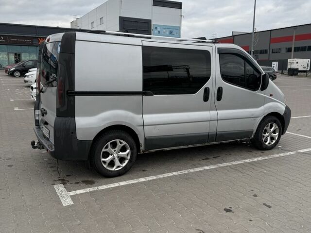 Серый Опель Виваро, объемом двигателя 1.9 л и пробегом 420 тыс. км за 4950 $, фото 1 на Automoto.ua