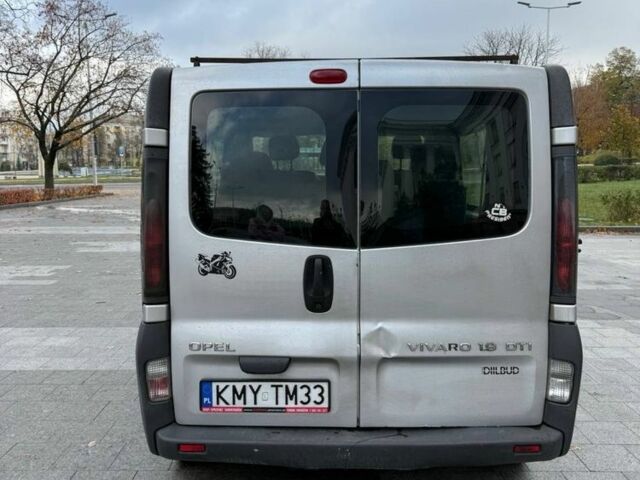 Сірий Опель Віваро, об'ємом двигуна 0 л та пробігом 400 тис. км за 3213 $, фото 2 на Automoto.ua