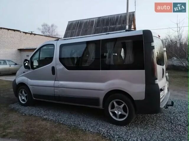 Сірий Опель Віваро, об'ємом двигуна 1.9 л та пробігом 228 тис. км за 5800 $, фото 2 на Automoto.ua