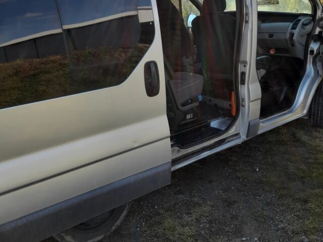 Серый Опель Виваро, объемом двигателя 0 л и пробегом 370 тыс. км за 3300 $, фото 6 на Automoto.ua