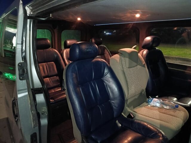 Серый Опель Виваро, объемом двигателя 1.9 л и пробегом 315 тыс. км за 7200 $, фото 6 на Automoto.ua