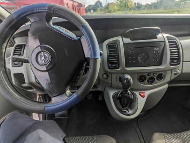 Серый Опель Виваро, объемом двигателя 0 л и пробегом 320 тыс. км за 4644 $, фото 6 на Automoto.ua