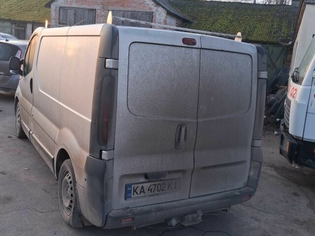 Серый Опель Виваро, объемом двигателя 1.9 л и пробегом 380 тыс. км за 3000 $, фото 1 на Automoto.ua