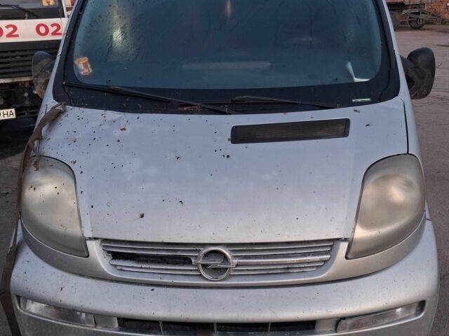 Серый Опель Виваро, объемом двигателя 1.9 л и пробегом 380 тыс. км за 3000 $, фото 2 на Automoto.ua