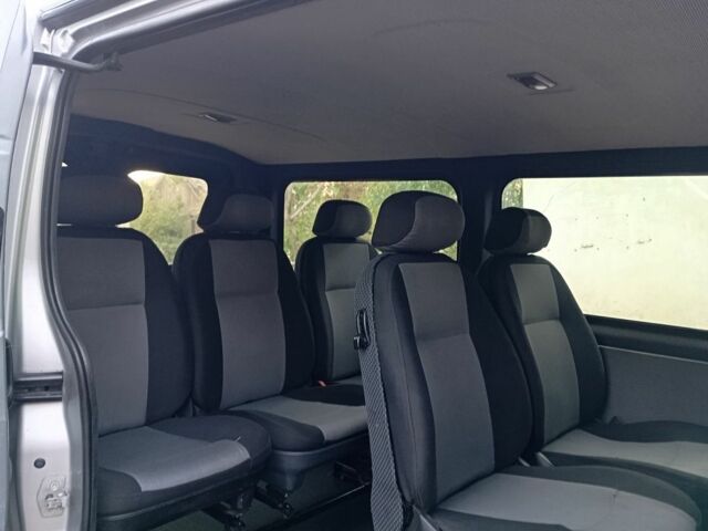 Сірий Опель Віваро, об'ємом двигуна 2 л та пробігом 416 тис. км за 8300 $, фото 1 на Automoto.ua