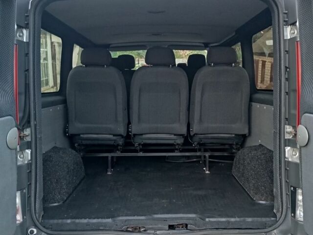 Сірий Опель Віваро, об'ємом двигуна 2 л та пробігом 416 тис. км за 8300 $, фото 3 на Automoto.ua