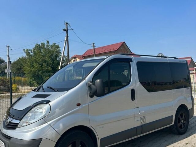 Сірий Опель Віваро, об'ємом двигуна 2 л та пробігом 332 тис. км за 9500 $, фото 4 на Automoto.ua