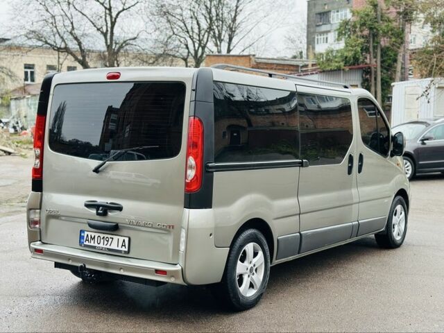 Серый Опель Виваро, объемом двигателя 2 л и пробегом 264 тыс. км за 14500 $, фото 6 на Automoto.ua