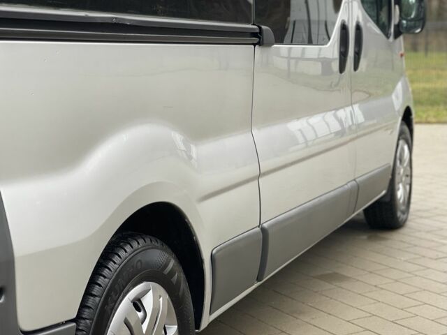 Сірий Опель Віваро, об'ємом двигуна 2 л та пробігом 272 тис. км за 13999 $, фото 14 на Automoto.ua