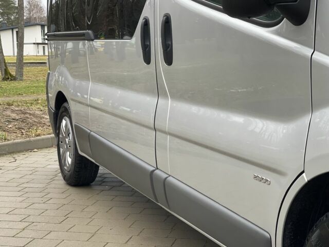 Сірий Опель Віваро, об'ємом двигуна 2 л та пробігом 272 тис. км за 13999 $, фото 10 на Automoto.ua