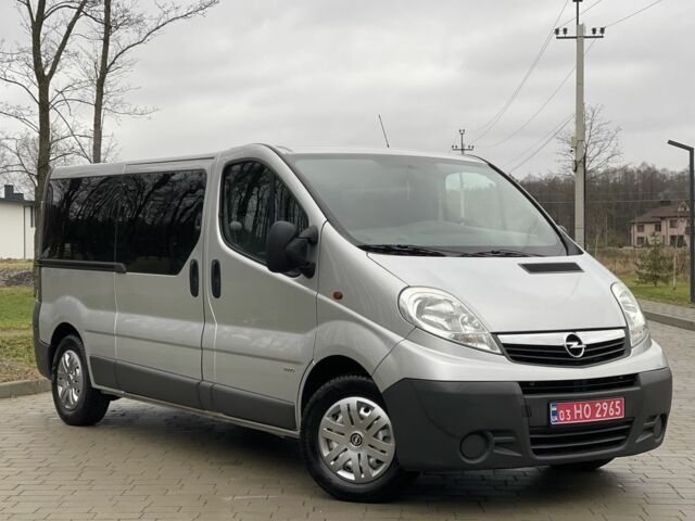 Сірий Опель Віваро, об'ємом двигуна 2 л та пробігом 272 тис. км за 13999 $, фото 4 на Automoto.ua