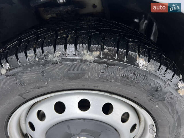 Сірий Опель Віваро, об'ємом двигуна 1.9 л та пробігом 250 тис. км за 6450 $, фото 39 на Automoto.ua