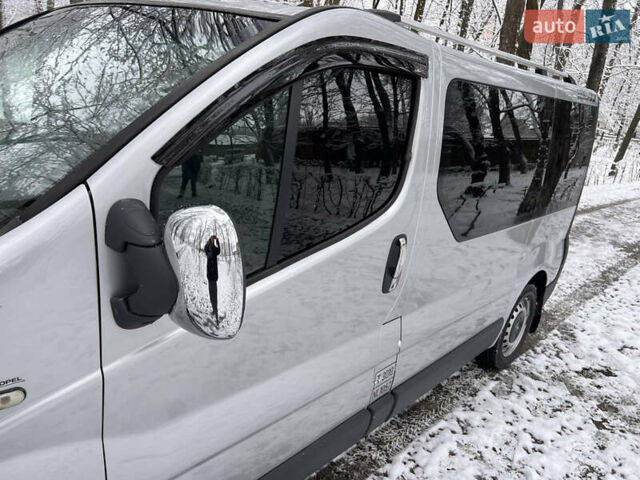 Сірий Опель Віваро, об'ємом двигуна 1.9 л та пробігом 250 тис. км за 6450 $, фото 9 на Automoto.ua