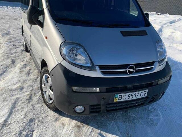 Сірий Опель Віваро, об'ємом двигуна 1.9 л та пробігом 410 тис. км за 5900 $, фото 1 на Automoto.ua