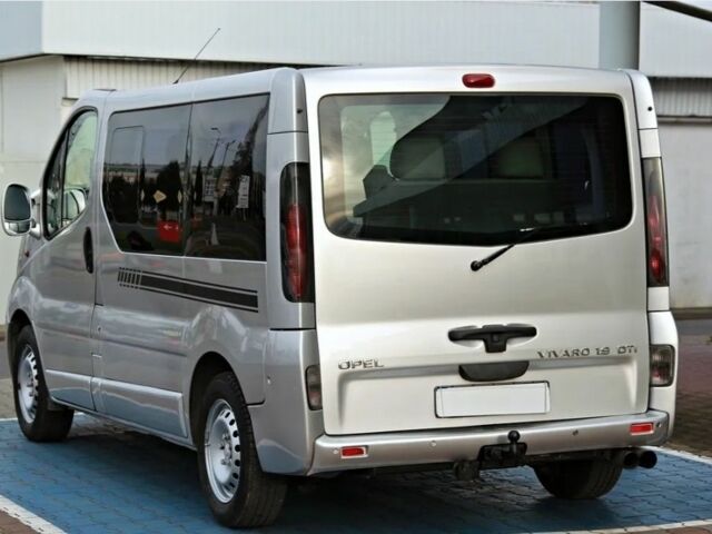 Серый Опель Виваро, объемом двигателя 0 л и пробегом 210 тыс. км за 2599 $, фото 3 на Automoto.ua