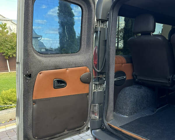 Серый Опель Виваро, объемом двигателя 1.9 л и пробегом 220 тыс. км за 6650 $, фото 33 на Automoto.ua