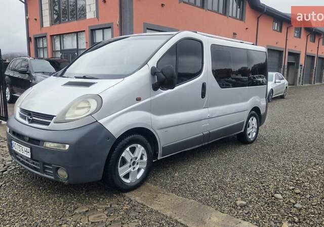 Серый Опель Виваро, объемом двигателя 1.87 л и пробегом 353 тыс. км за 5600 $, фото 1 на Automoto.ua
