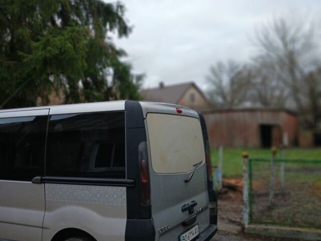 Серый Опель Виваро, объемом двигателя 0 л и пробегом 400 тыс. км за 6000 $, фото 3 на Automoto.ua