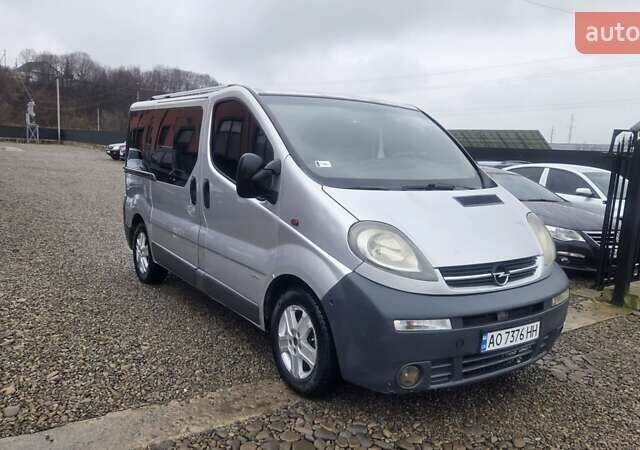 Серый Опель Виваро, объемом двигателя 1.87 л и пробегом 353 тыс. км за 5600 $, фото 6 на Automoto.ua
