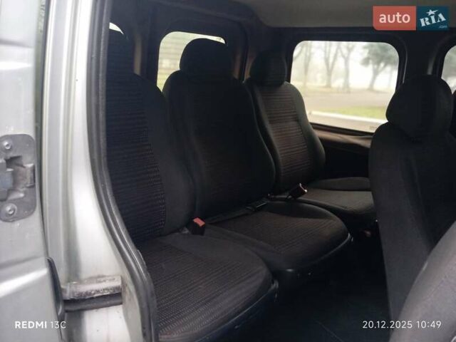 Сірий Опель Віваро, об'ємом двигуна 1.87 л та пробігом 300 тис. км за 5750 $, фото 8 на Automoto.ua