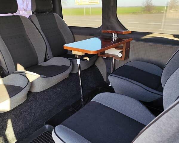 Серый Опель Виваро, объемом двигателя 1.87 л и пробегом 357 тыс. км за 6900 $, фото 13 на Automoto.ua