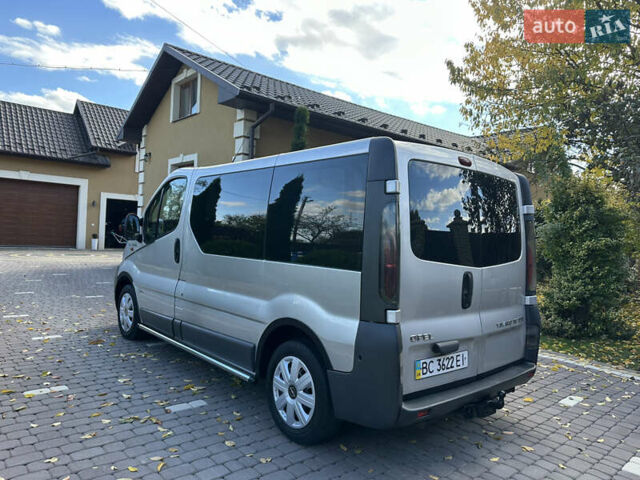 Серый Опель Виваро, объемом двигателя 1.9 л и пробегом 220 тыс. км за 6650 $, фото 10 на Automoto.ua