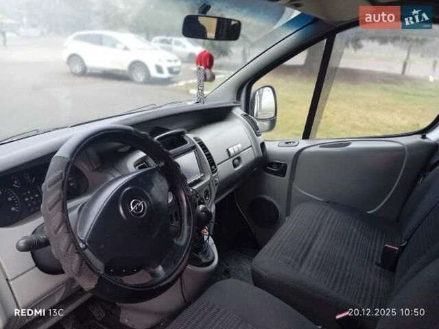 Сірий Опель Віваро, об'ємом двигуна 1.87 л та пробігом 300 тис. км за 5750 $, фото 19 на Automoto.ua