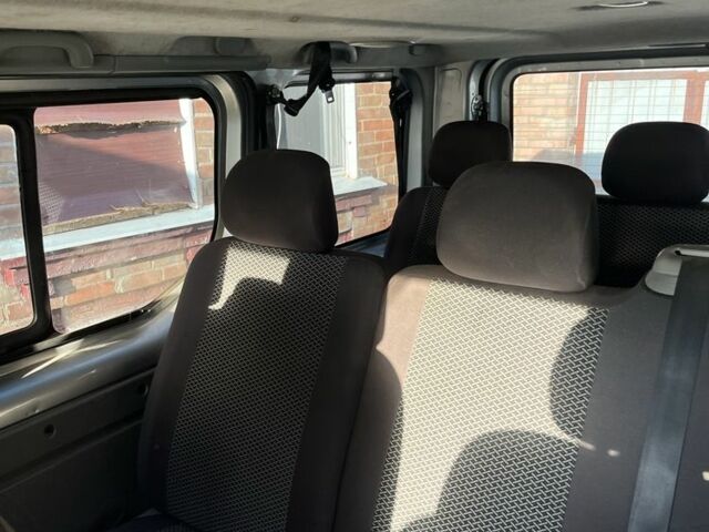 Сірий Опель Віваро, об'ємом двигуна 1.9 л та пробігом 310 тис. км за 5000 $, фото 3 на Automoto.ua