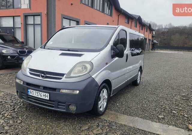 Серый Опель Виваро, объемом двигателя 1.87 л и пробегом 353 тыс. км за 5600 $, фото 4 на Automoto.ua