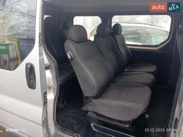 Сірий Опель Віваро, об'ємом двигуна 1.87 л та пробігом 300 тис. км за 5750 $, фото 24 на Automoto.ua