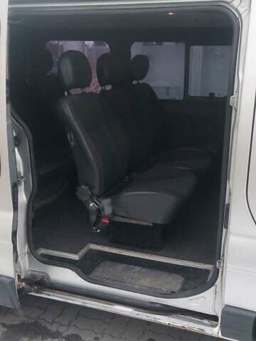 Серый Опель Виваро, объемом двигателя 1.9 л и пробегом 460 тыс. км за 5300 $, фото 11 на Automoto.ua