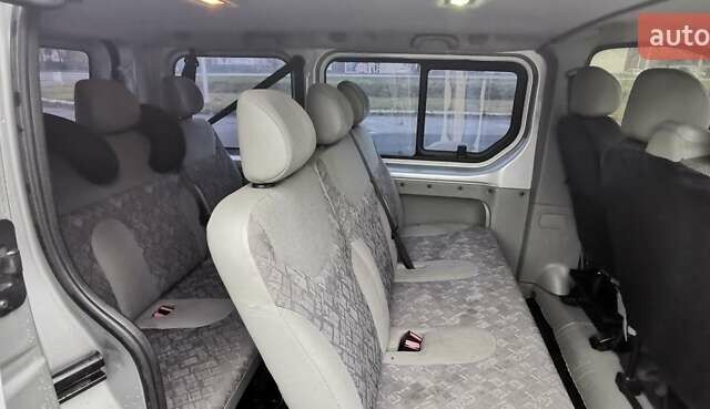 Серый Опель Виваро, объемом двигателя 1.9 л и пробегом 200 тыс. км за 6800 $, фото 5 на Automoto.ua